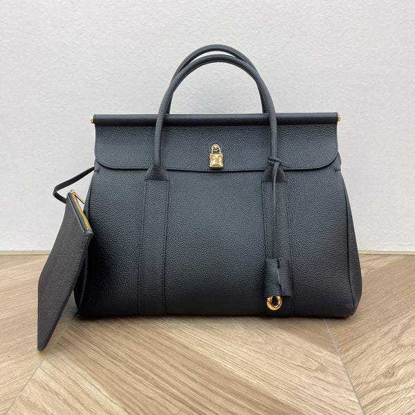 Niche Handbag Brand Black (Pre-sale)